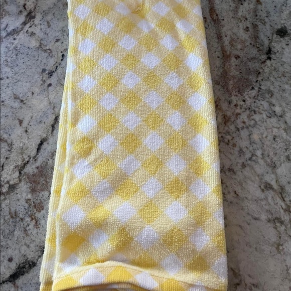 Kitchen Easter Yellow Towel set of 2 New 💐 - Picture 3 of 6